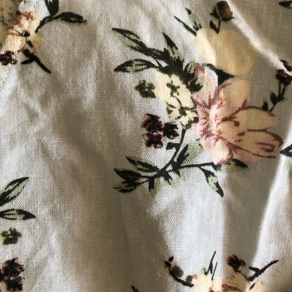 Dynamite top in powder blue floral. Size XSmall. - Picture 9 of 9